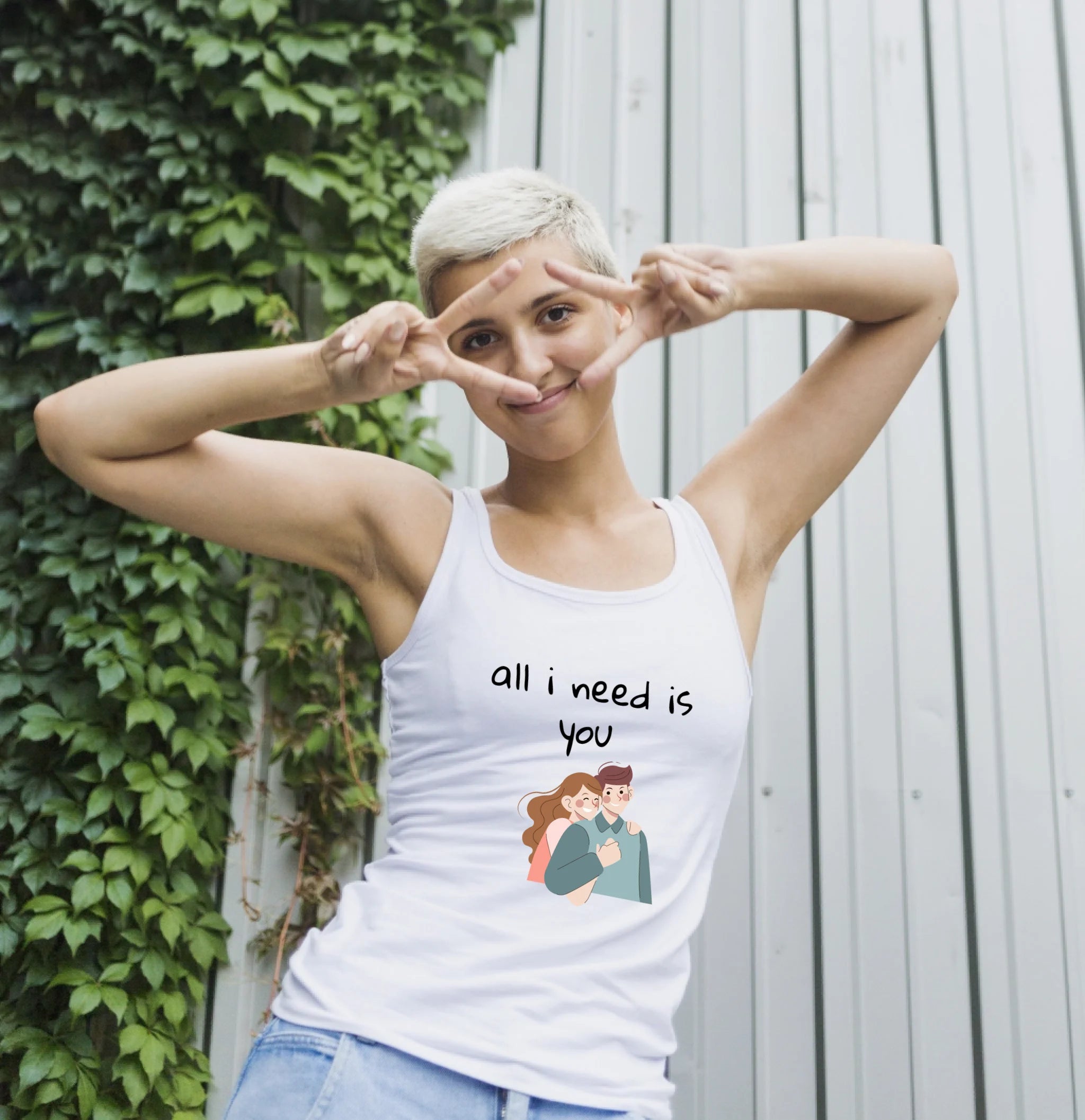 vue-frontale-de-femme-a-cheveux-courts